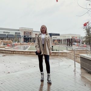 Meet your Posher, Alina